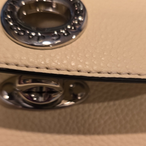 Marc Jacobs Beige Crossbody Bag - Picture 5 of 8